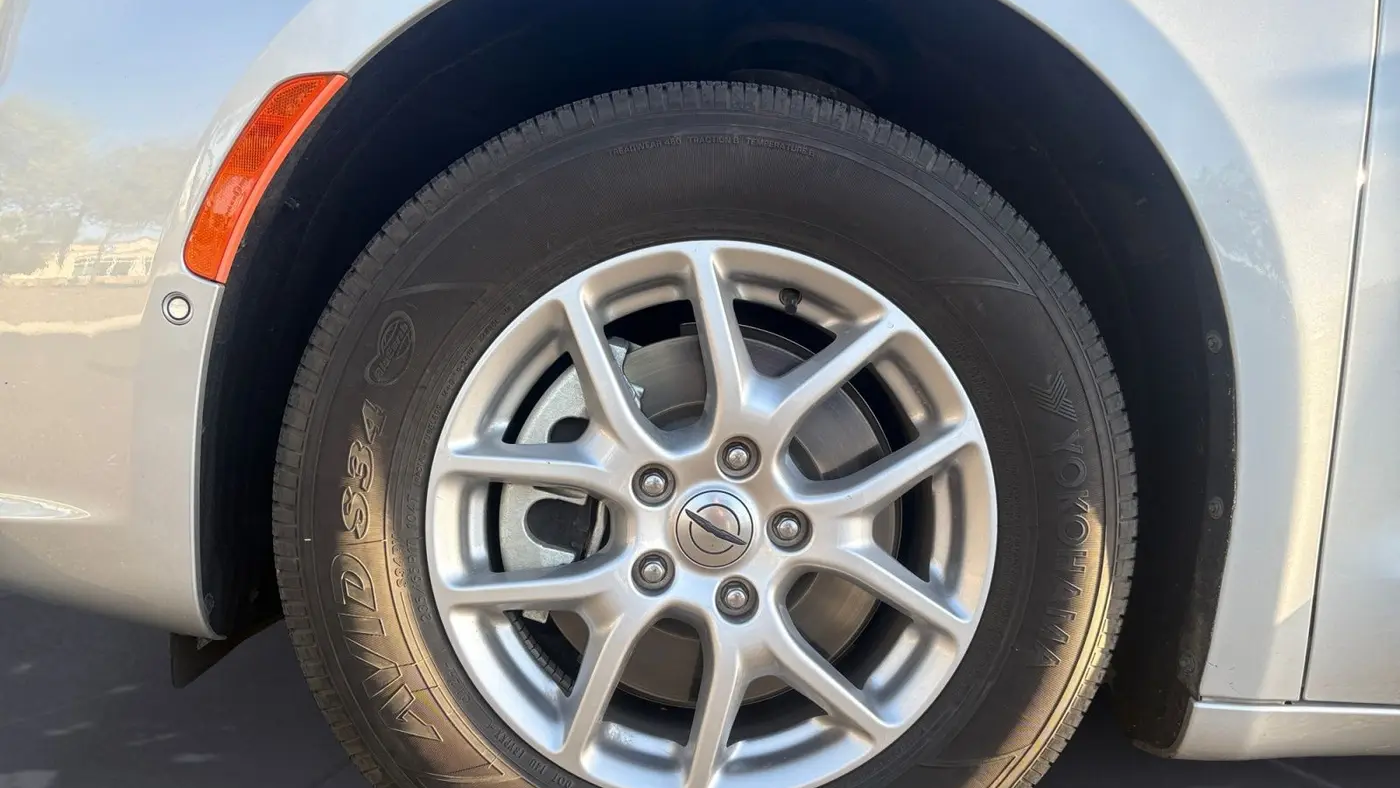2024 Chrysler Pacifica Touring L