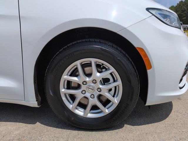 2024 Chrysler Pacifica - $19,850