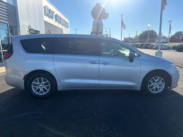 2024 Chrysler Pacifica - $23,480