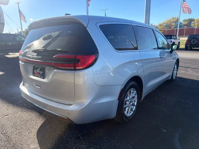 2024 Chrysler Pacifica - $23,480