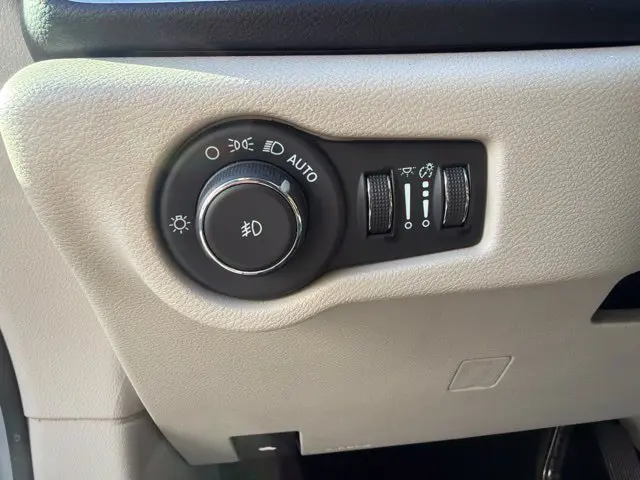 2024 Chrysler Pacifica - $23,480