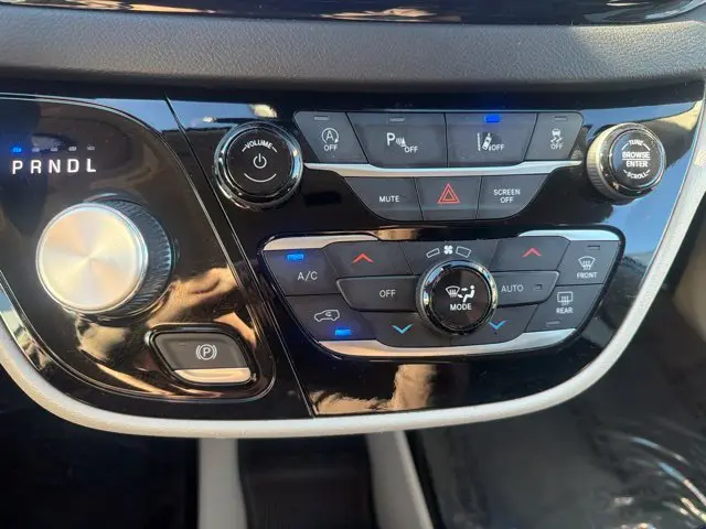 2024 Chrysler Pacifica - $23,480