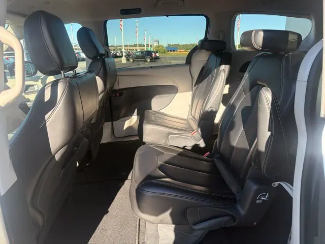 2024 Chrysler Pacifica - $23,480