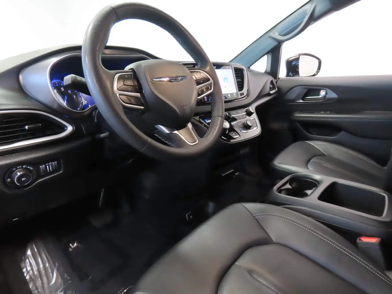 2025 Chrysler Pacifica - $20,681