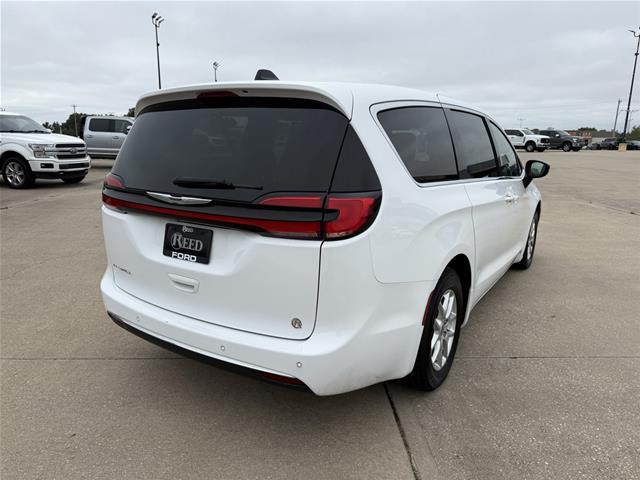 2025 Chrysler Pacifica - $20,499