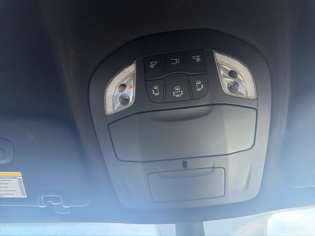 2025 Chrysler Pacifica - $27,995