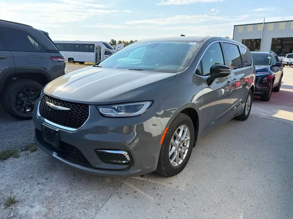 2025 Chrysler Pacifica