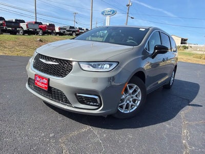 2025 Chrysler Pacifica Select 4DR Mini-Van