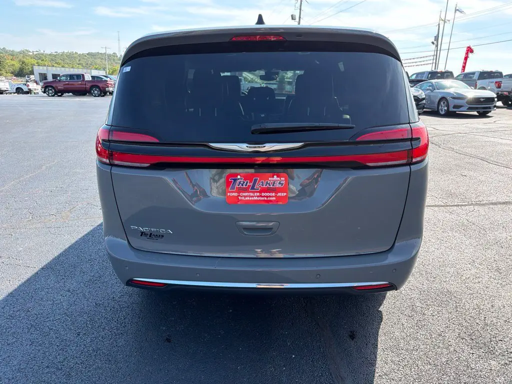 2025 Chrysler Pacifica - $23,970
