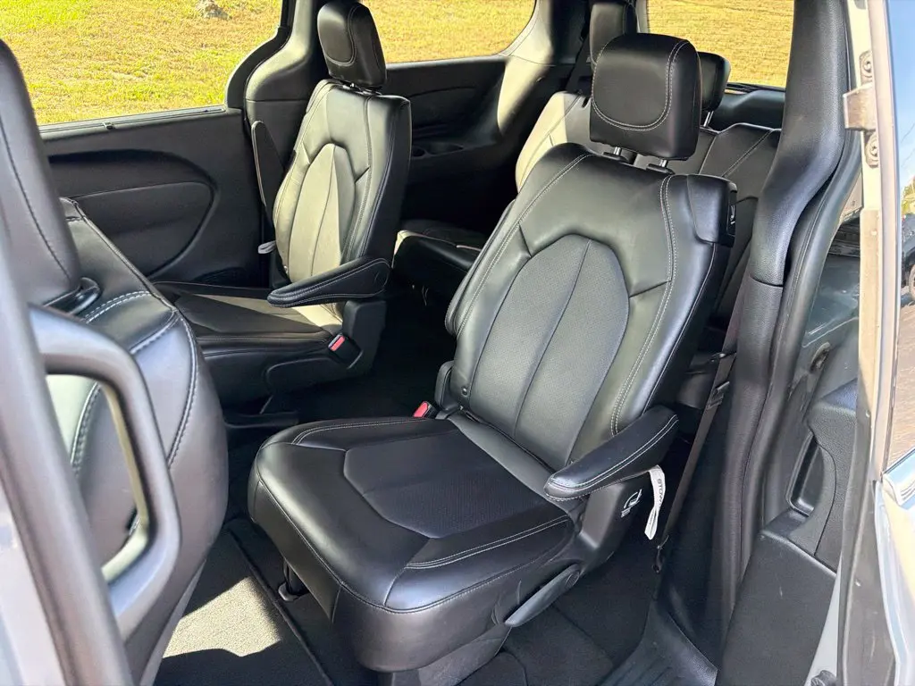 2025 Chrysler Pacifica - $23,970