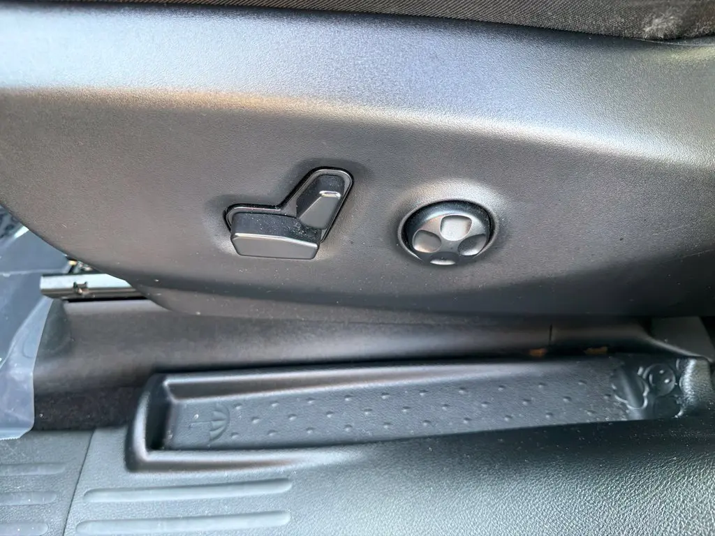 2025 Chrysler Pacifica - $23,970