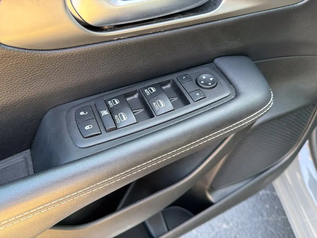 2025 Chrysler Pacifica - $23,970