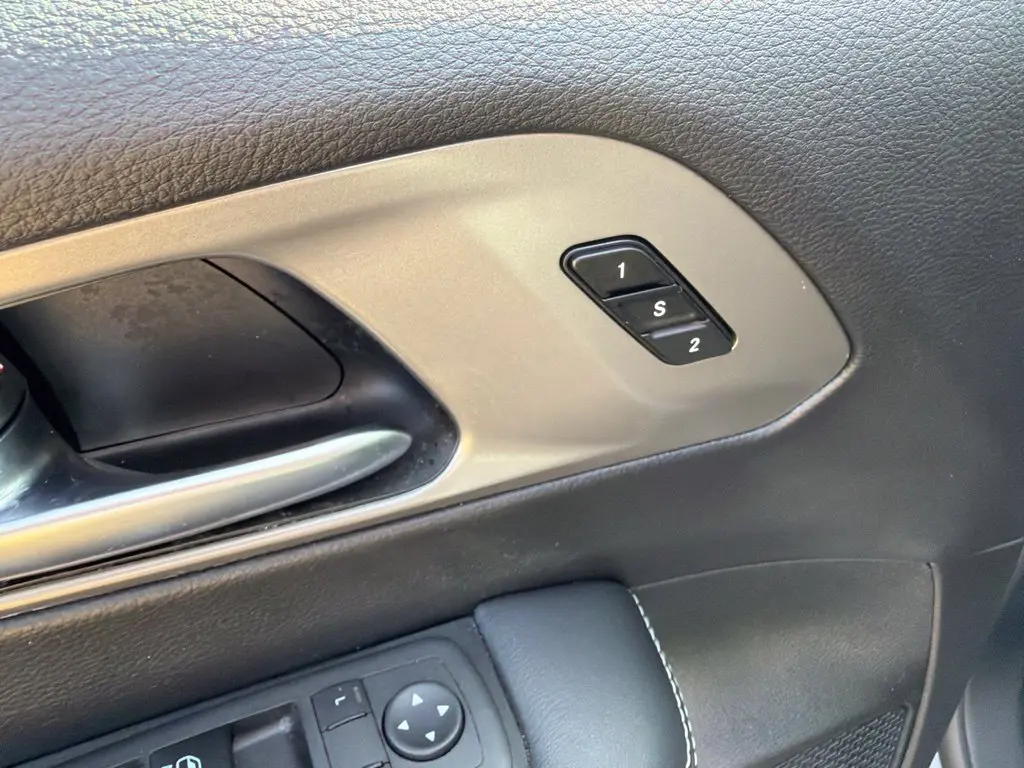 2025 Chrysler Pacifica - $23,970