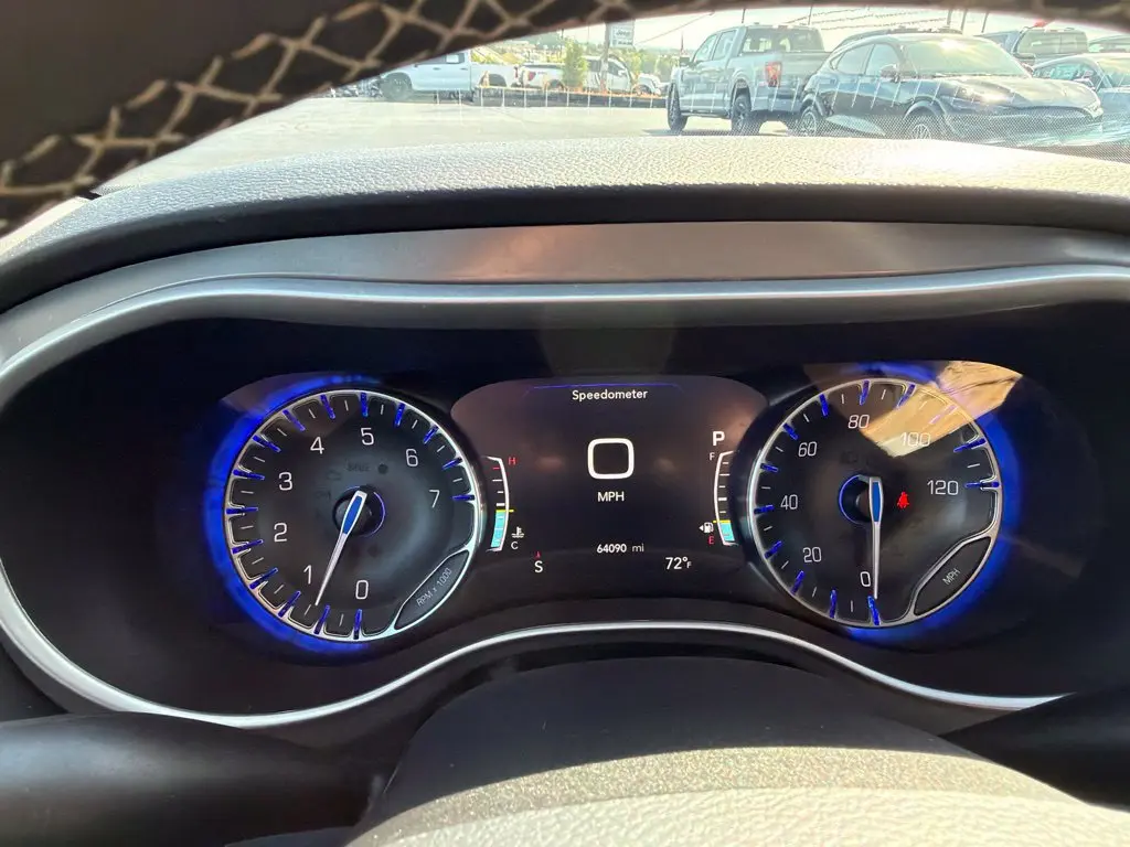 2025 Chrysler Pacifica - $23,970