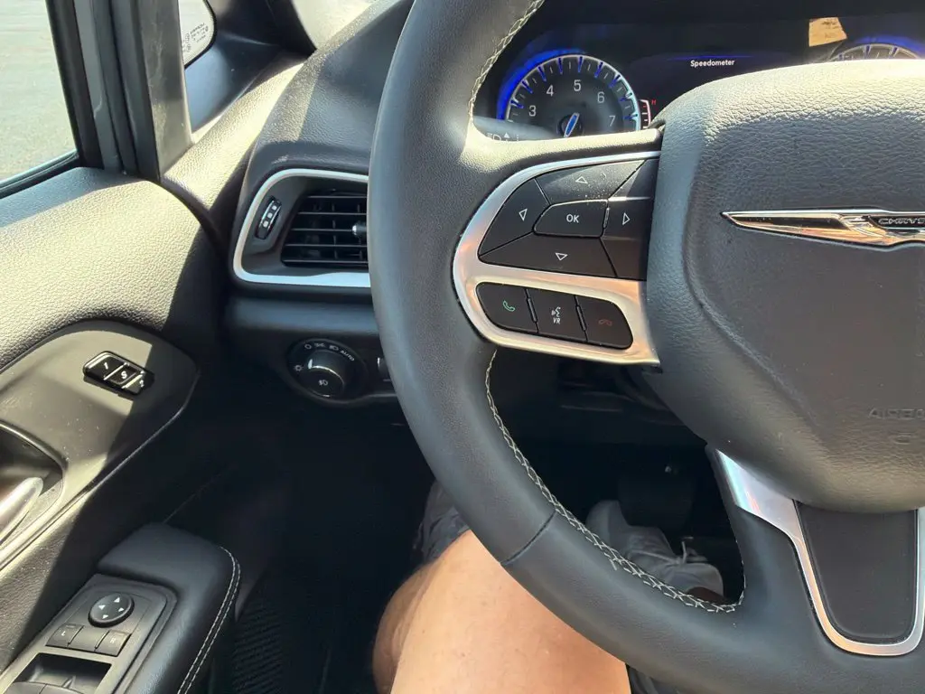 2025 Chrysler Pacifica - $23,970