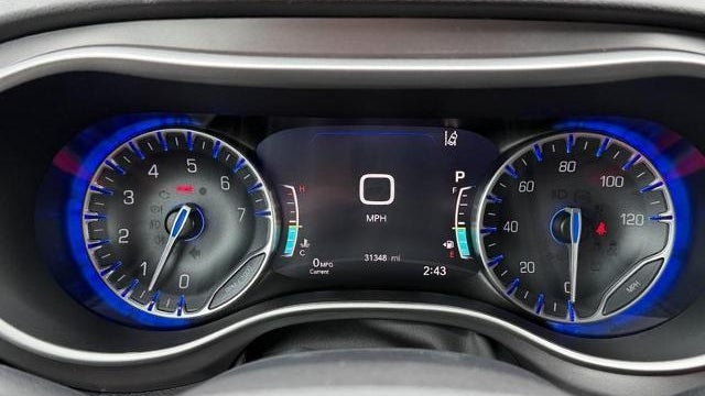 2025 Chrysler Pacifica Select
