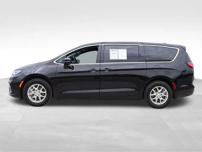 2025 Chrysler Pacifica Select 4DR Mini-Van