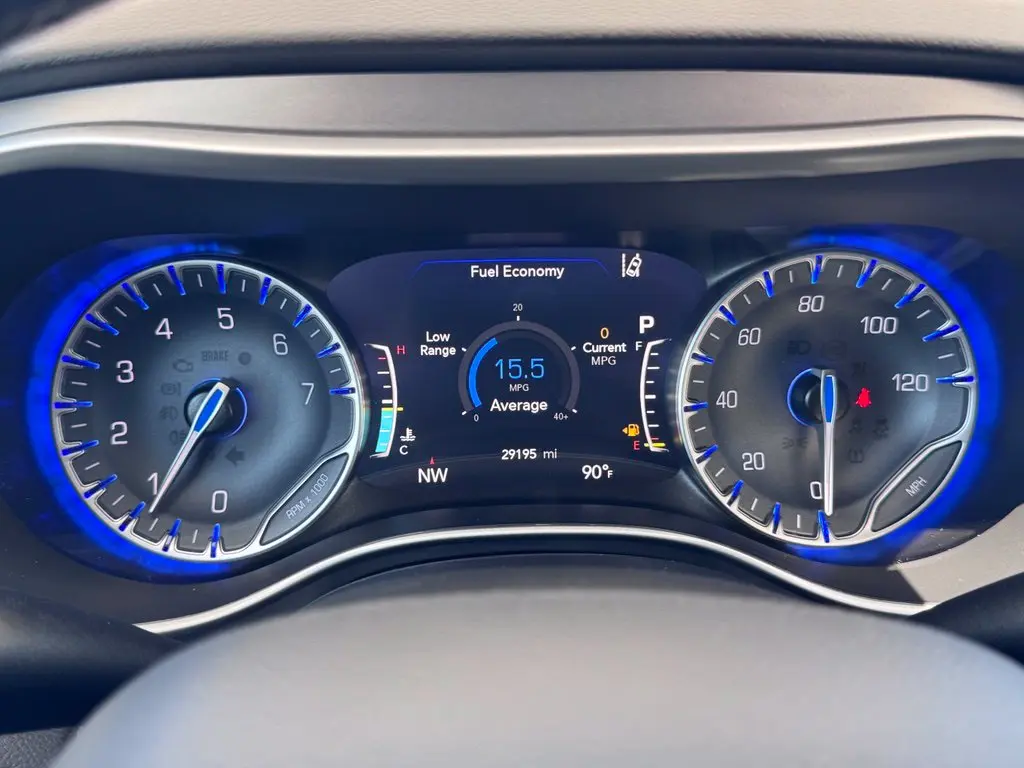 2025 Chrysler Pacifica - $26,000