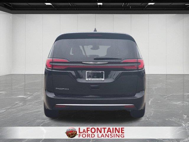 2025 Chrysler Pacifica - $27,350