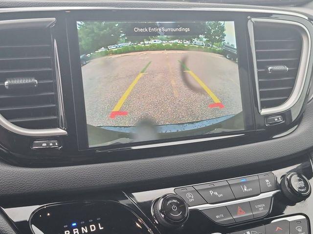 2025 Chrysler Pacifica - $27,350