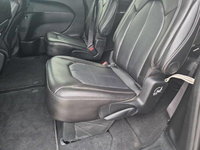 2025 Chrysler Pacifica - $27,350