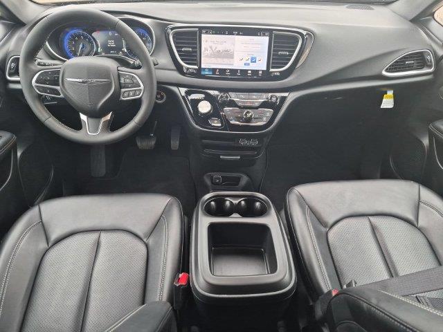 2025 Chrysler Pacifica - $27,350