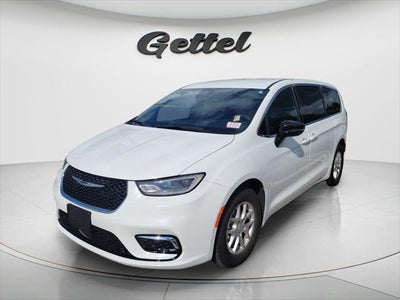 2026 Chrysler Pacifica Select 4DR Mini-Van