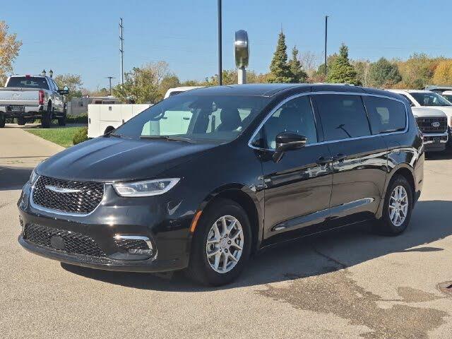 2026 Chrysler Pacifica - $31,766