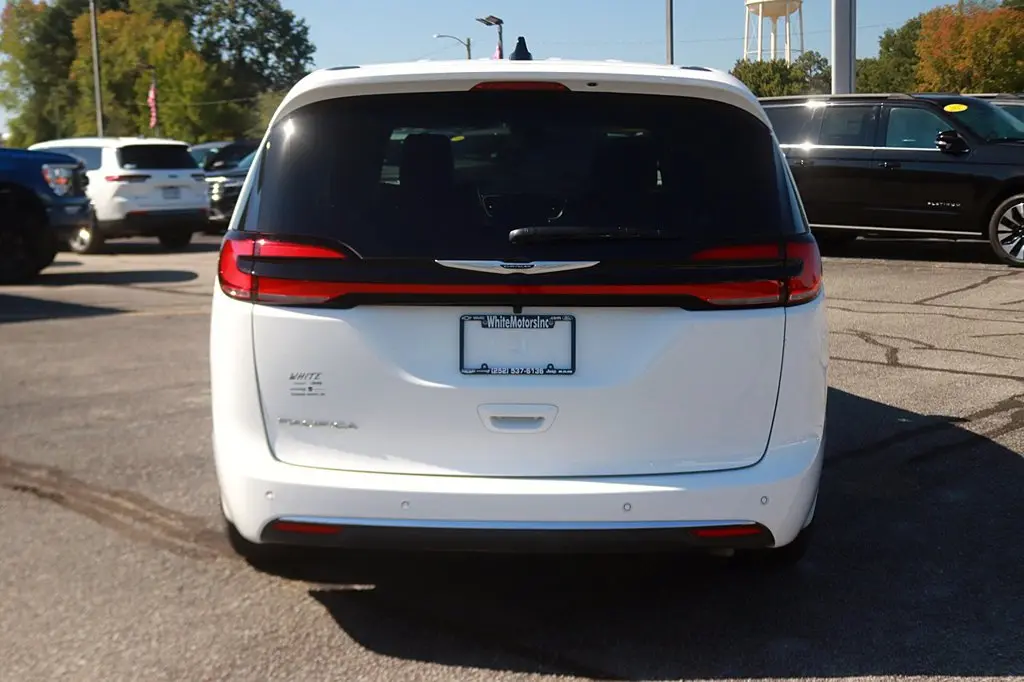 2026 Chrysler Pacifica - $29,691