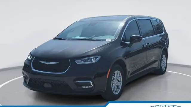 Preowned 2026 Chrysler Pacifica Select for Sale