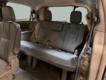 2016 Town and Country Thumbnail 17