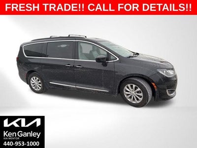 2017 Chrysler Pacifica Touring-L 4DR Mini-Van