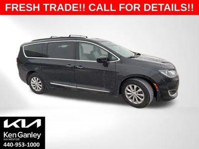 2017 Chrysler Pacifica Touring-L 4DR Mini-Van