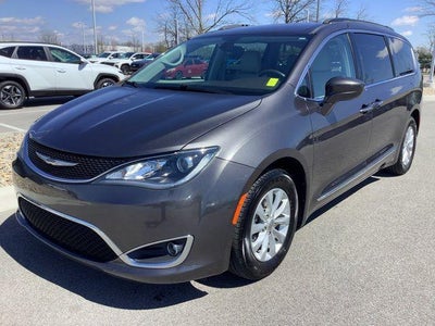 Photo of a 2017 Chrysler Pacifica Touring-L 4DR Mini-Van for sale