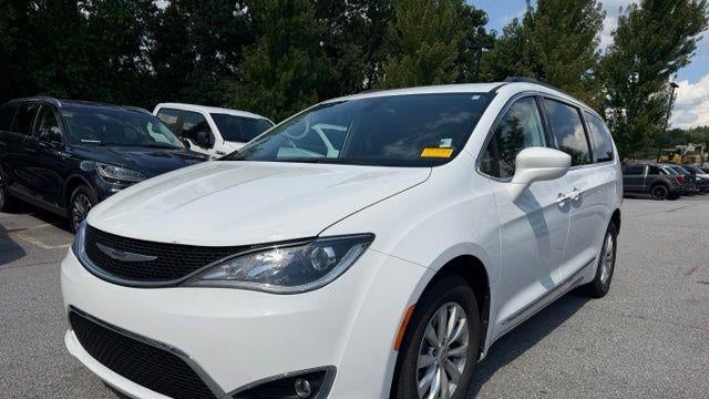 Preowned 2017 Chrysler Pacifica Touring-L for Sale