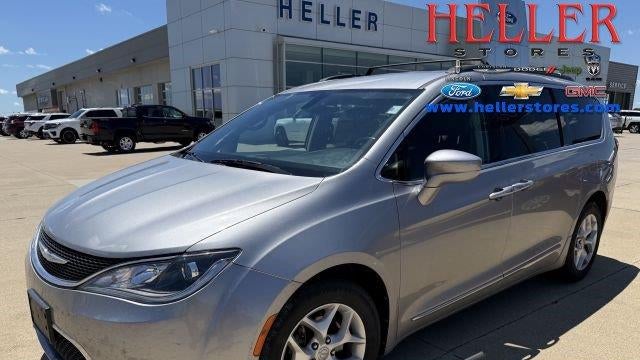 Preowned 2017 Chrysler Pacifica Touring-L for Sale