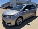 2017 Pacifica Thumbnail 2