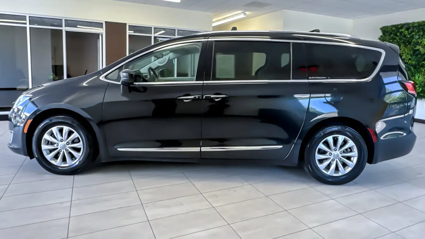 2018 Chrysler Pacifica Touring L