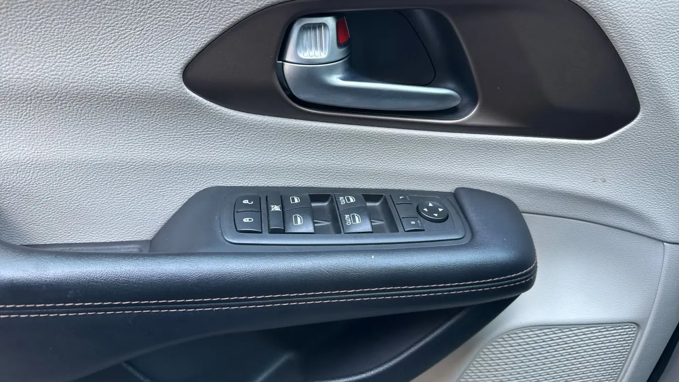 2018 Chrysler Pacifica Touring L