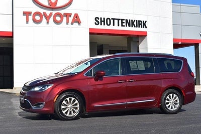 Photo of a 2018 Chrysler Pacifica Touring L 4DR Mini-Van for sale