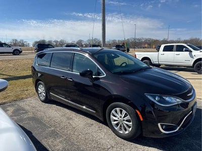 Photo of a 2018 Chrysler Pacifica Touring L 4DR Mini-Van for sale