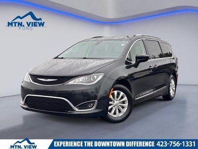 2018 Chrysler Pacifica Touring L 4DR Mini-Van