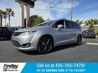 2019 Chrysler Pacifica Touring L 4DR Mini-Van
