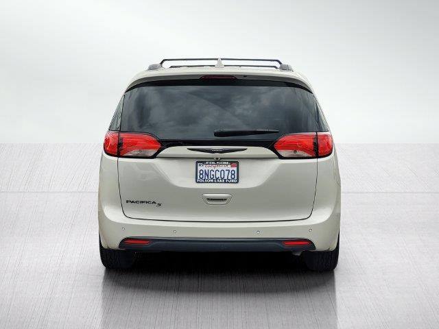 2020 Chrysler Pacifica - $16,448