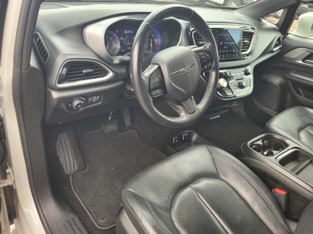 2020 Chrysler Pacifica - $16,448