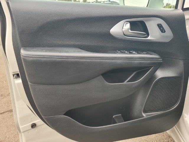 2020 Chrysler Pacifica - $16,448