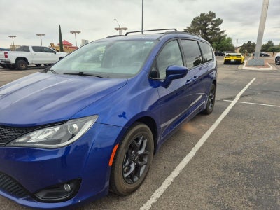 2020 Chrysler Pacifica Touring L 4DR Mini-Van