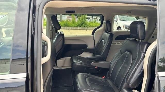 2021 Chrysler Pacifica Touring L