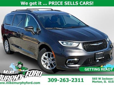2022 Chrysler Pacifica Touring L 4DR Mini-Van