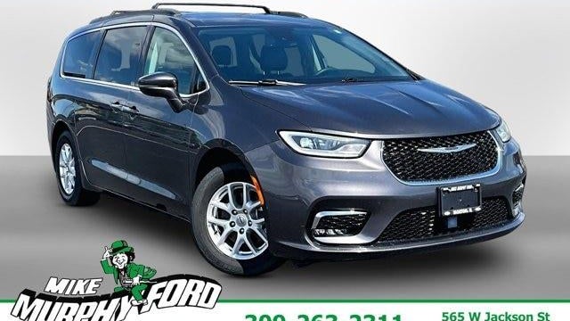 Preowned 2022 Chrysler Pacifica Touring L for Sale